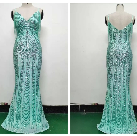 Mint Blue, V Neck, Sleeveless, Strapless, Draped Beads, Sequined Merm… - Picture 11 of 11